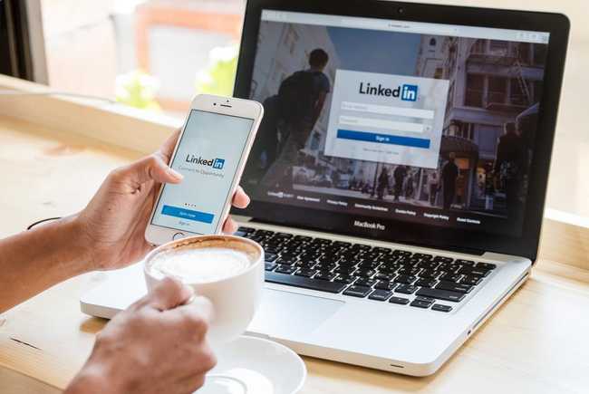 Réseau social LinkedIn sur ordinateur